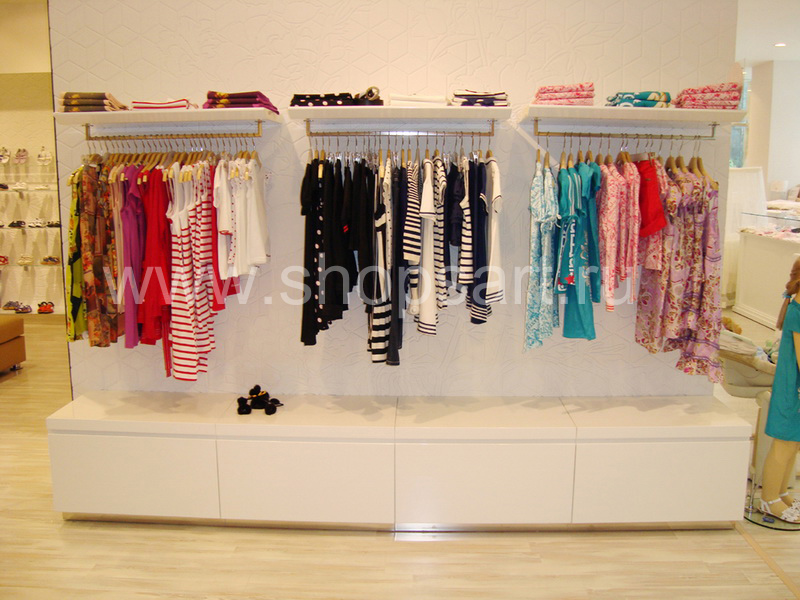 Фотографии сделанные после открытия детского магазина. 8