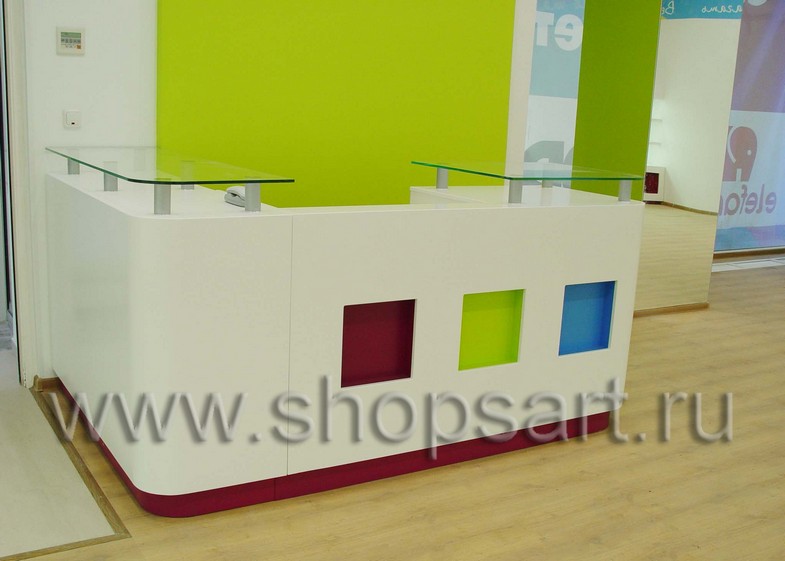 Фотографии открытого детского магазина обуви “Весело шагать” в г. Санкт-Петербург на основе коллекции “КАРАМЕЛЬ”