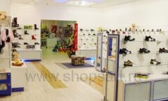 Торговое оборудование отдела детской обуви магазина Винни ТЦ Беляево коллекция СИНИЙ ВЕТЕР Фото 2