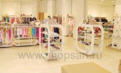 Торговое оборудование отдела детской обуви магазина Винни ТЦ Dream House Барвиха коллекция КОФЕ С МОЛОКОМ Фото 01